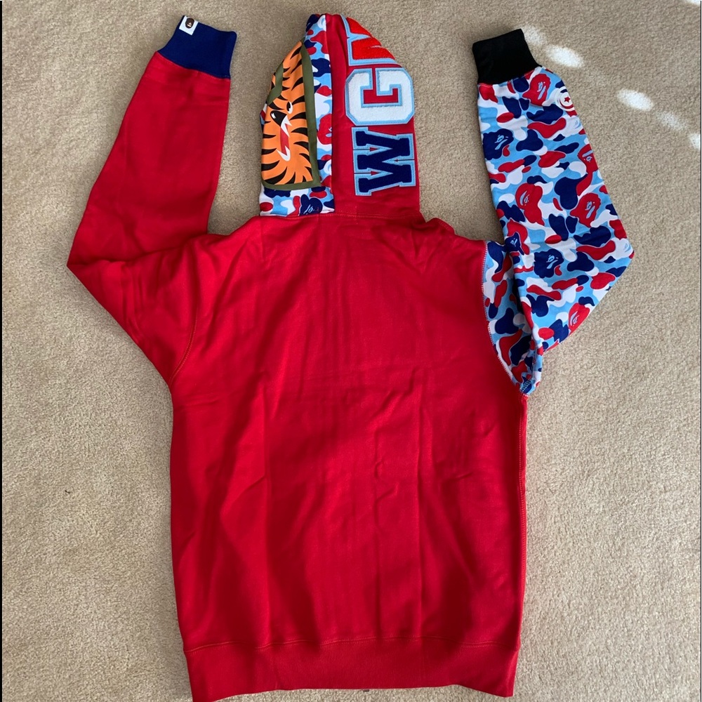 Bape A Bathing Ape Paris Shark Hoodie - Picture 2 of 8